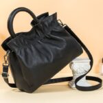 ショルダーバッグ レディースバッグ 本革斜めがけバッグ 30*12*24CM 通勤バッグ 小物収納 財布 本革ミニバッグ 肩掛け 全4色 SKU:IPC01072025004 - Image 10