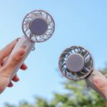 手持ち携帯扇風機 風量調整 2000mAH内臓バッテリー 卓上扇風機  68*56*170mmアウトドア ファン ミニ扇風機 熱中症対策 全3色 SKU:IPC05102024012 - Image 2