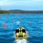 ボートドローン D20 RC 餌ボート ベイトボート 電池1個付き GPS搭載 ボートラジコンRC 船釣り 狩猟 漁船 獲物回収 大容量バッテリー 魚群探知機 水上水中探査撮影対応 全2種類 SKU:IPC06042024032 - Image 11