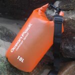 防水バッグ 10L  バケツ型バッグ バケツ型 アウトドア キャンプ ショルダーバッグ 海 プールバッグ 全11色 SKU:IPC06242024018 - Image 4