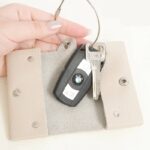 ティッシュケース 本革 ポケット ティッシュケース レザー ポケットティッシュ カバー   車の鍵 カーキー ケース 本革レザー 全9色 SKU:IPC12122024035 - Image 2