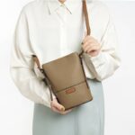 スマホショルダー 本革斜めがけバッグ 通勤バッグ 小物収納 財布 スマホポーチ お財布 レディース ショルダーバッグ スマホショルダーバッグ  全4色 SKU:IPC12122024056 - 画像 (2)