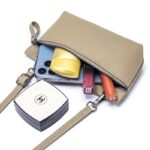 ショルダーバッグ レディース 斜め掛け スマホバッグ 通勤バッグ  小物収納 財布 本革ミニバッグ 肩掛け ポーチ スマホ収納 全6色 SKU:IPC12162024010 - 画像 (4)