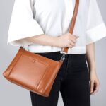 ショルダーバッグ レディース 斜め掛け スマホバッグ 通勤バッグ  小物収納 財布 本革ミニバッグ 肩掛け ポーチ スマホ収納 全6色 SKU:IPC12162024012 - 画像 (2)