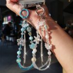 かわいい キラキラ 手首 ハンドストラップ 携帯ストラップ キラキラ キーホルダー スマホストラップ 女子 短い 可愛い スマホ スマホストラップ リストストラップ 全2色 SKU: AC04302025127 - Image 4