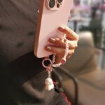 かわいい キラキラ 手首 ハンドストラップ 携帯ストラップ キラキラ キーホルダー スマホストラップ 女子 短い 可愛い スマホ スマホストラップ リストストラップ 全5色 SKU: AC04302025137 - Image 4