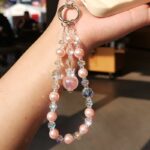 かわいい キラキラ 手首 ハンドストラップ 携帯ストラップ  キラキラ キーホルダー スマホストラップ  女子 短い 可愛い スマホ スマホストラップ   リストストラップ 全4色 SKU:AC04302025240
