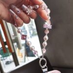 かわいい キラキラ 手首 ハンドストラップ 携帯ストラップ  キラキラ キーホルダー スマホストラップ  女子 短い 可愛い スマホ スマホストラップ   リストストラップ 全2色 SKU:AC04302025242 - Image 4