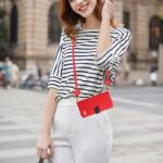 iPhone 17 手帳型ケース ショルダーストラップ付き