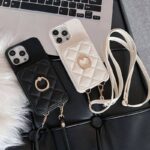 iPhone 17 手帳型ケース ストラップ付属
