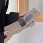 iPhone 17 手帳型ケース 腕ストラップ付属 iPhone 16e対応手帳型ケース