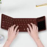 三つ折りたたみ式Bluetoothキーボード B077T 折りたたみ式 ミニタッチキーボード Bluetooth ワイヤレスキーボード