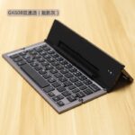 折りたたみ式Bluetoothキーボード GK608 極薄折りたたみ式 Bluetooth V3.0 キーボード 内蔵ホルダー付き