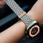 アップルウォッチ42/44/45/49mm 高級 ステンレス製 交換用バンド マグネット アップルウォッチ バンド Apple watch series8 /7/ 6/ 5