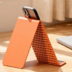 スマホスタンド 変形自在 調節可能 スマホスタンド 多用途 汎用性 万能 スマホ収納 タブレット収納