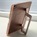 DUX DUCIS Ipad air 13 (2024/2025) iPad 用ペンスロット付きケース アップル アイパッド 背面型ケース カバーiPad Pro 13 (2024/2025) 背面型 ケース  アップルペンシル収納  全6色 SKU:PC07312026033 - 画像 (4)